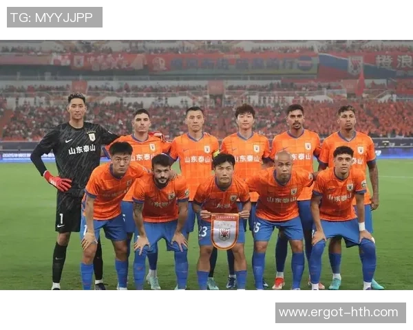 泰山“阻击”海港！媒体人热议：蓉城3连胜将夺冠，海港仍是软